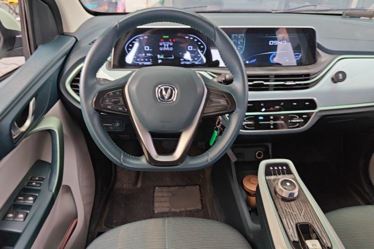 Used CHANGAN Benni E-Star 2022 Qingxin Edition Colorful Model Lithium Iron Phosphate Steering Wheel