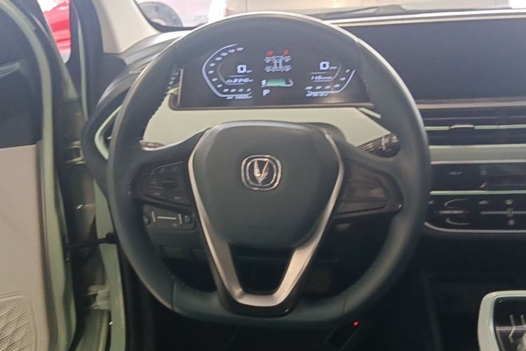 Used CHANGAN Benni E-Star 2022 Qingxin Edition Colorful Model Lithium Iron Phosphate Steering Wheel