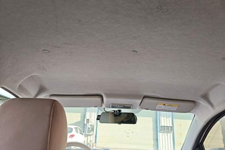 Used CHANGAN Benni E-Star 2022 Qingxin Edition Colorful Model Lithium Iron Phosphate Headliner