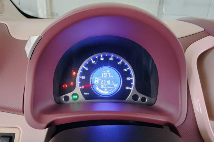 Used CHANGAN Benni E-Star 2022 Charming Edition Colorful Model Lithium Iron Phosphate Instrument Cluster
