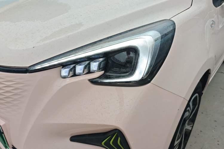 Used CHANGAN Benni E-Star 2022 Charming Edition Colorful Model Lithium Iron Phosphate Left Front Headlight