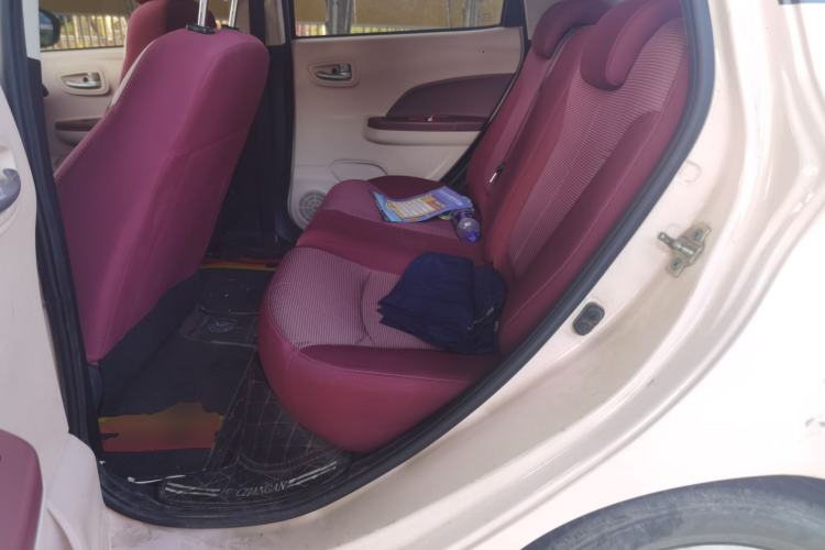 Used CHANGAN Benni E-Star 2022 National Edition Colorful Limited Edition (Fast-Charging Version) Lithium Iron Phosphate Left Rear Seat