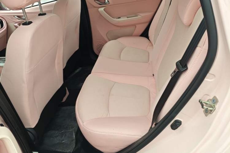 Used CHANGAN Benni E-Star 2022 Charming Edition Colorful Model Lithium Iron Phosphate Left Rear Seat