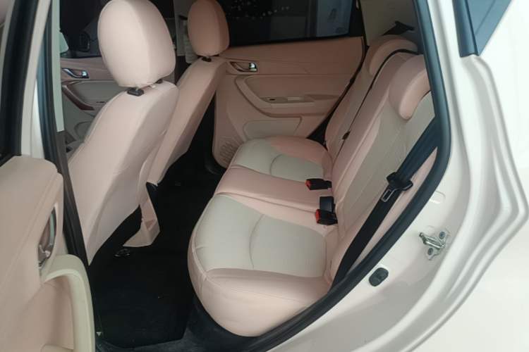 Used CHANGAN Benni E-Star 2022 Charming Edition Colorful Model Lithium Iron Phosphate Left Rear Seat