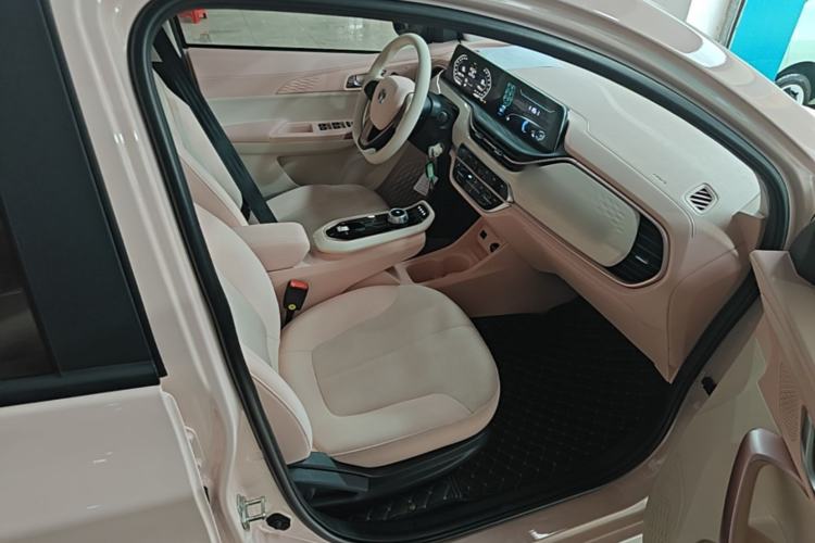 Used CHANGAN Benni E-Star 2022 Qingxin Edition Colorful Model Lithium Iron Phosphate Right Front Seat
