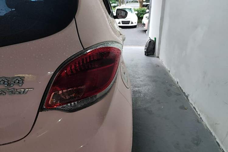Used CHANGAN Benni E-Star 2022 Qingxin Edition Colorful Model Lithium Iron Phosphate Right Rear Taillight