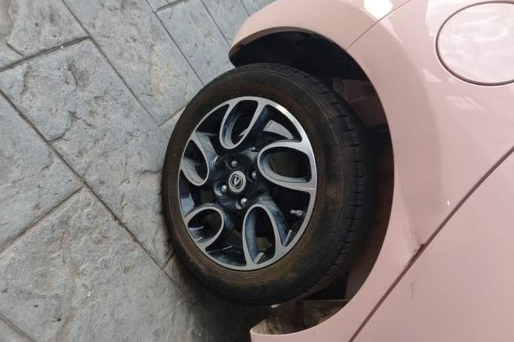 Used CHANGAN Benni E-Star 2022 National Edition Colorful Limited Edition (Fast-Charging Version) Lithium Iron Phosphate Right Rear Wheel Hub
