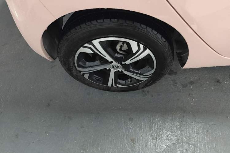 Used CHANGAN Benni E-Star 2022 Qingxin Edition Colorful Model Lithium Iron Phosphate Right Rear Wheel Hub