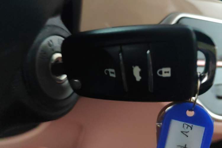 Used CHANGAN Benni E-Star 2022 Qingxin Edition Colorful Model Lithium Iron Phosphate Vehicle Key