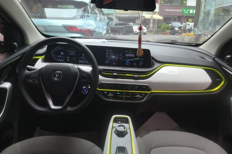 Used CHANGAN Benni E-Star 2022 Qingxin Edition Colorful Model Lithium Iron Phosphate Center Console