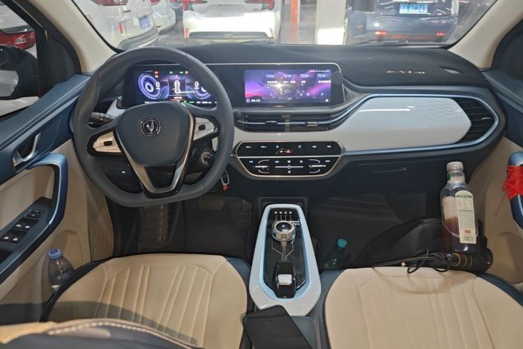 Used CHANGAN Benni E-Star 2022 Charming Edition Colorful Model Lithium Iron Phosphate Center Console