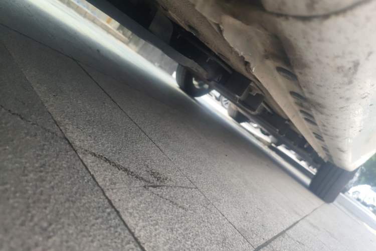Used CHANGAN Benni E-Star 2022 Charming Edition Colorful Model Lithium-Ion Battery Chassis Front Left