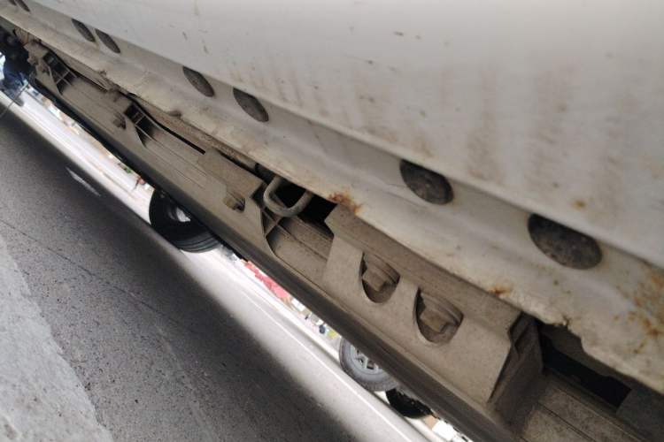 Used CHANGAN Benni E-Star 2022 Qingxin Edition Colorful Model Lithium Iron Phosphate Chassis Rear Left