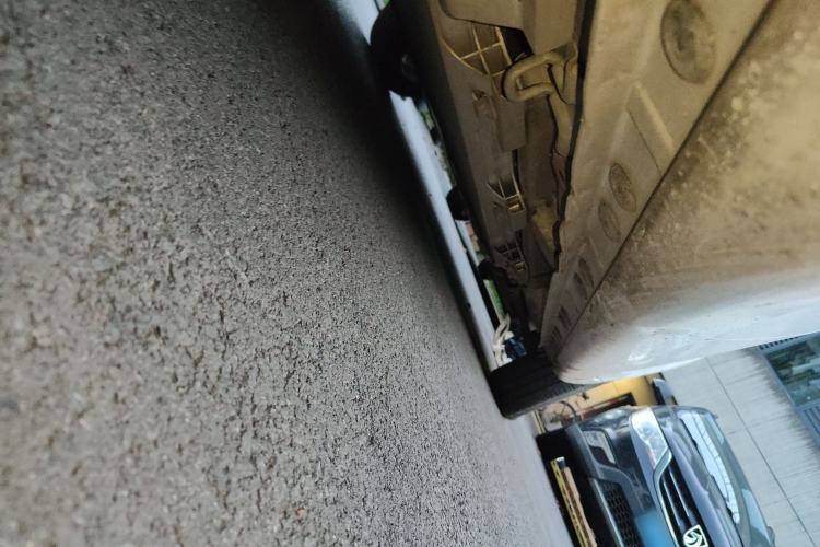 Used CHANGAN Benni E-Star 2022 Qingxin Edition Colorful Model Lithium Iron Phosphate Chassis Rear Right