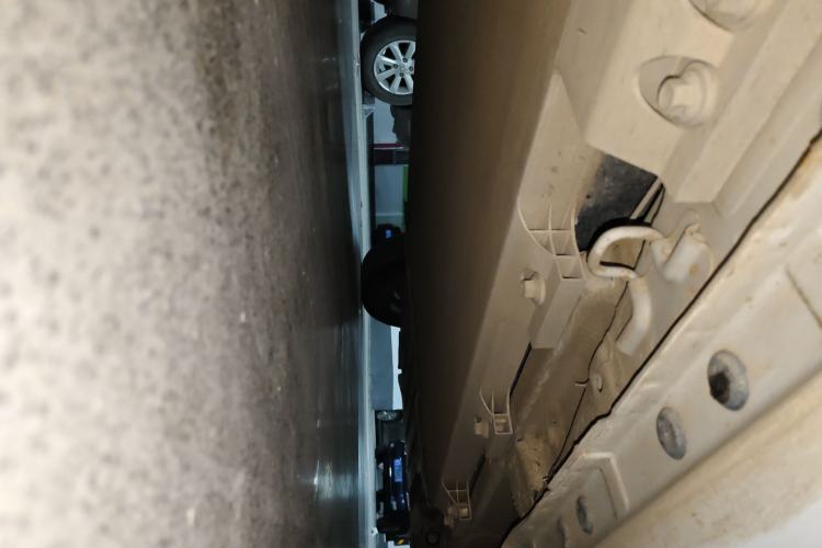 Used CHANGAN Benni E-Star 2022 Qingxin Edition Colorful Model Lithium Iron Phosphate Chassis Rear Right