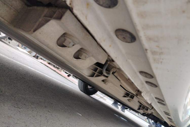 Used CHANGAN Benni E-Star 2022 Qingxin Edition Colorful Model Lithium Iron Phosphate Chassis Rear Right