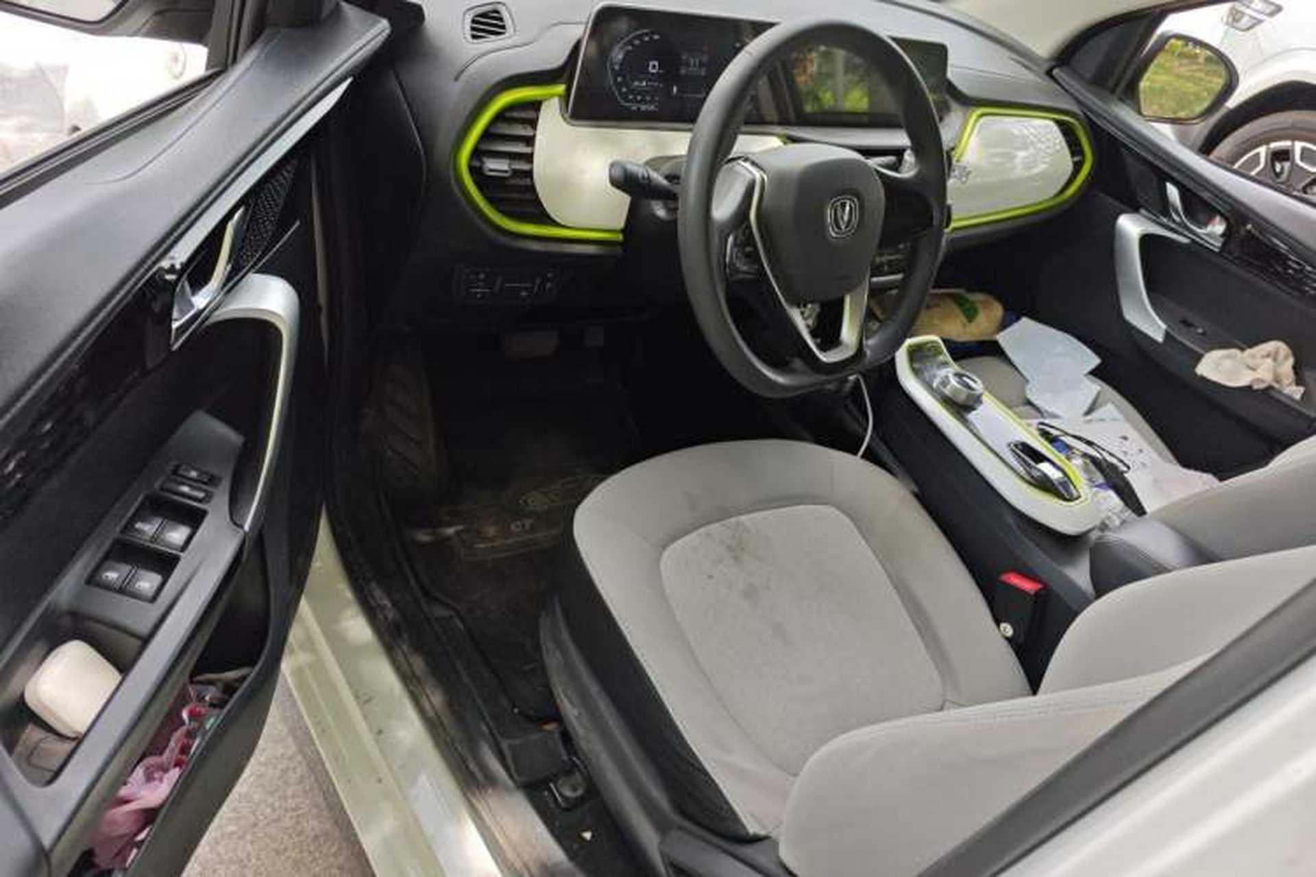 Used CHANGAN Benni E-Star 2022 Qingxin Edition Colorful Model Lithium Iron Phosphate Driver Seat