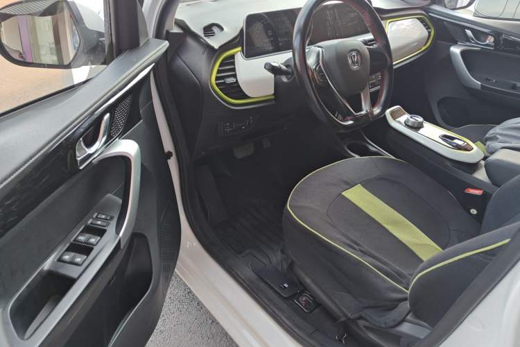 Used CHANGAN Benni E-Star 2022 Qingxin Edition Colorful Model Lithium-NMC Driver Seat