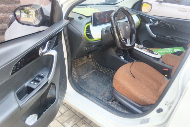 Used CHANGAN Benni E-Star 2022 Qingxin Edition Colorful Model Lithium Iron Phosphate Driver Seat