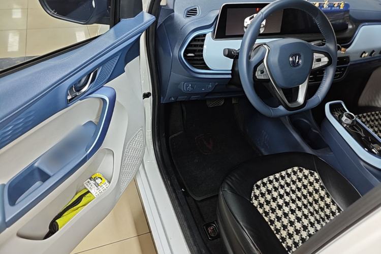 Used CHANGAN Benni E-Star 2022 Charming Edition Colorful Model Lithium Iron Phosphate Driver Seat