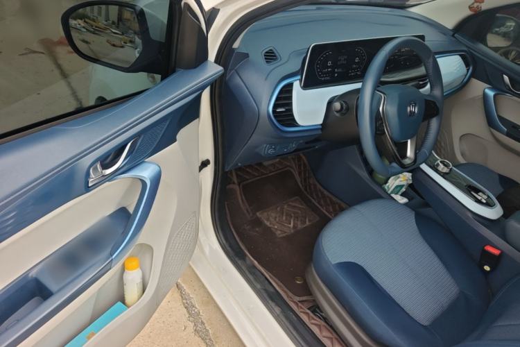 Used CHANGAN Benni E-Star 2022 Qingxin Edition Colorful Model Lithium Iron Phosphate Driver Seat