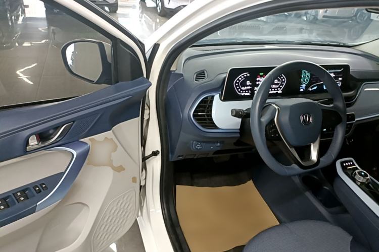 Used CHANGAN Benni E-Star 2022 Qingxin Edition Colorful Model Lithium Iron Phosphate Driver Seat