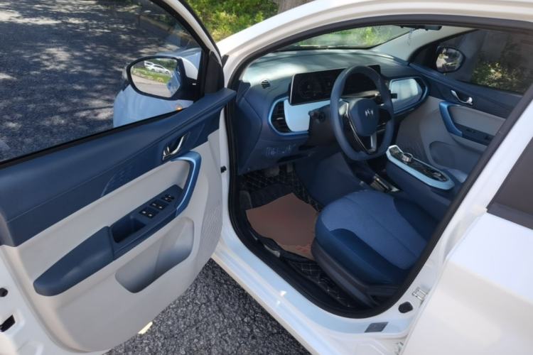 Used CHANGAN Benni E-Star 2022 Qingxin Edition Colorful Model Lithium Iron Phosphate Driver Seat