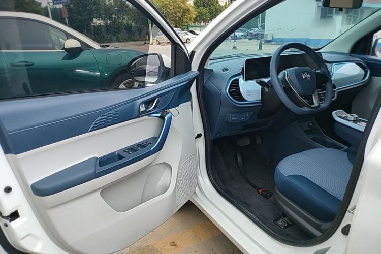 Used CHANGAN Benni E-Star 2022 Qingxin Edition Colorful Model Lithium Iron Phosphate Driver Seat