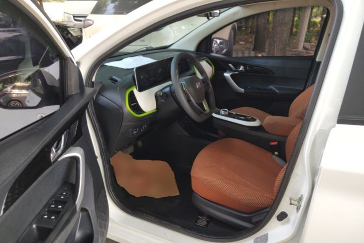 Used CHANGAN Benni E-Star 2022 Qingxin Edition Colorful Model Lithium Iron Phosphate Driver Seat