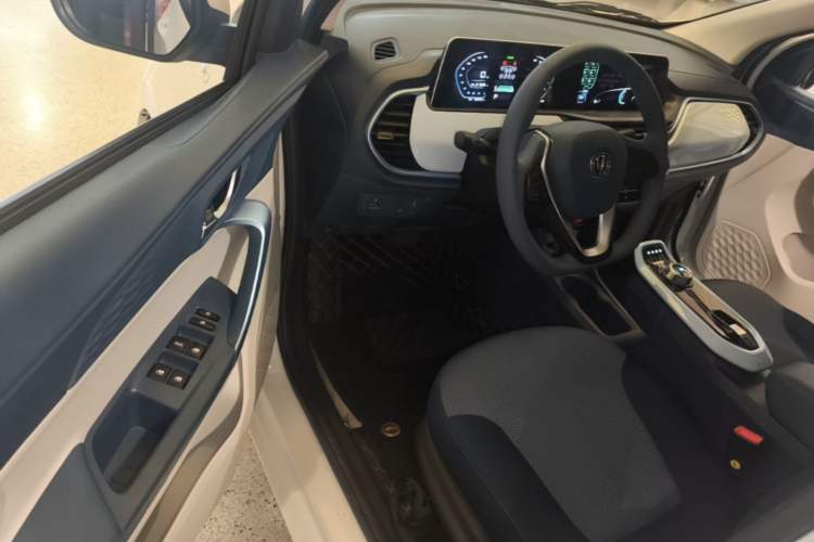 Used CHANGAN Benni E-Star 2022 National Edition Colorful Limited Edition (Fast-Charging Version) Lithium Iron Phosphate Driver Seat