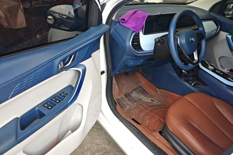 Used CHANGAN Benni E-Star 2022 Qingxin Edition Colorful Model Lithium Iron Phosphate Driver Seat