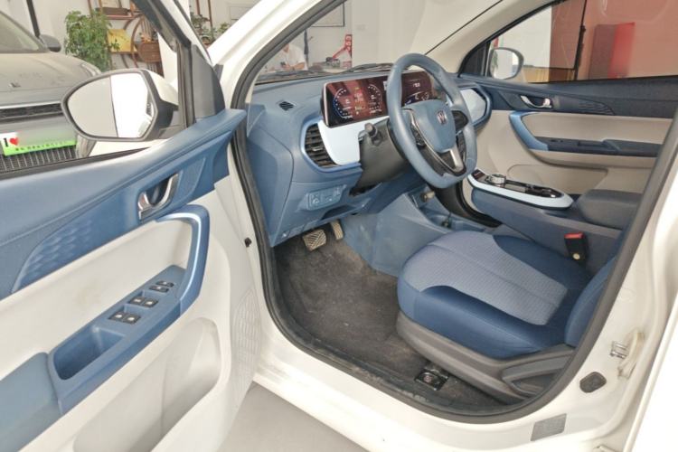 Used CHANGAN Benni E-Star 2022 Qingxin Edition Colorful Model Lithium Iron Phosphate Driver Seat