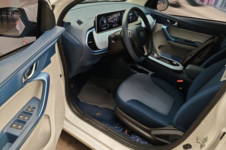 Used CHANGAN Benni E-Star 2022 Qingxin Edition Colorful Model Lithium Iron Phosphate Driver Seat