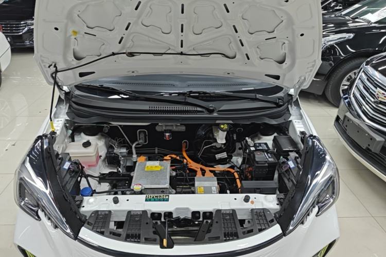 Used CHANGAN Benni E-Star 2022 Qingxin Edition Colorful Model Lithium-NMC Engine Bay