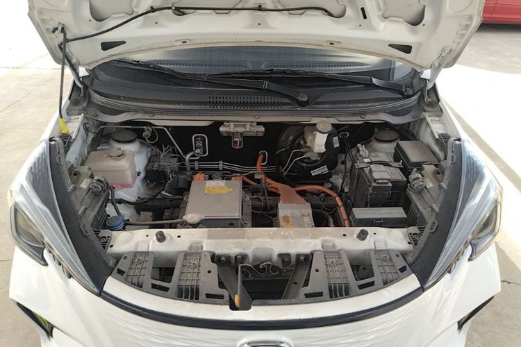 Used CHANGAN Benni E-Star 2022 Qingxin Edition Colorful Model Lithium Iron Phosphate Engine Bay