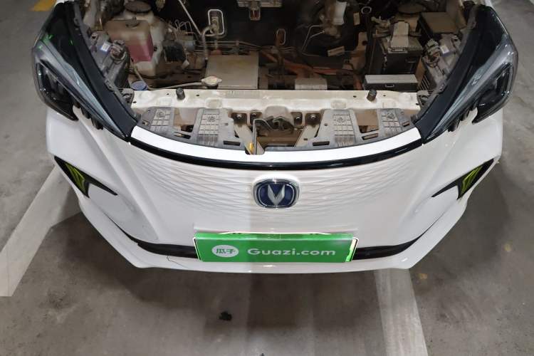 Used CHANGAN Benni E-Star 2022 Qingxin Edition Colorful Model Lithium Iron Phosphate Engine Bay