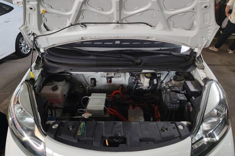 Used CHANGAN Benni E-Star 2022 National Edition Colorful Limited Edition (Fast-Charging Version) Lithium Iron Phosphate Engine Bay
