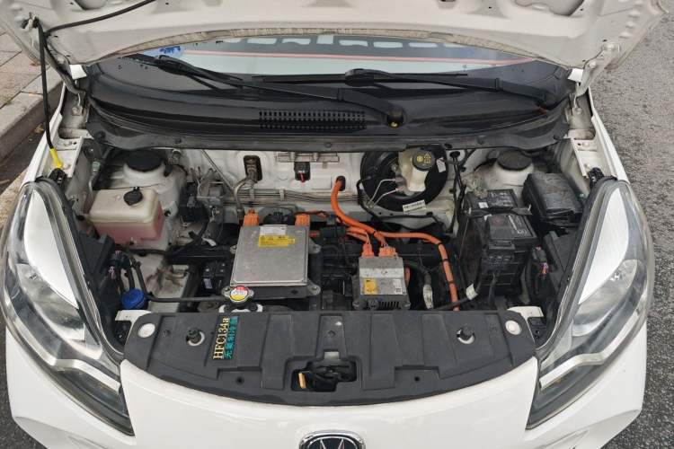 Used CHANGAN Benni E-Star 2022 National Edition Colorful Limited Edition (Fast-Charging Version) Lithium Iron Phosphate Engine Bay