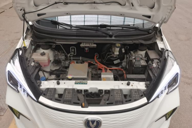 Used CHANGAN Benni E-Star 2022 Charming Edition Colorful Model Lithium Iron Phosphate Engine Bay