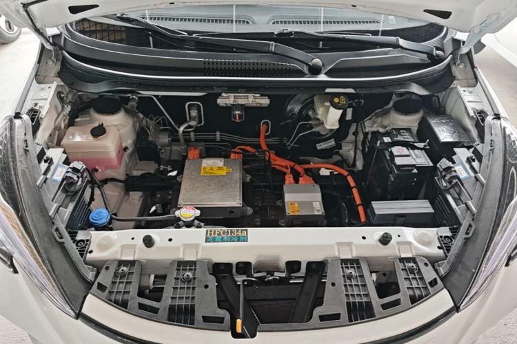 Used CHANGAN Benni E-Star 2022 Qingxin Edition Colorful Model Lithium Iron Phosphate Engine Bay