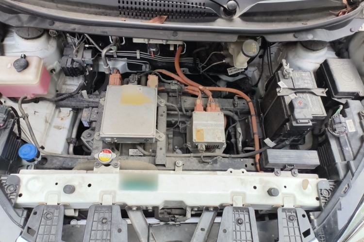 Used CHANGAN Benni E-Star 2022 Charming Edition Colorful Model Lithium Iron Phosphate Engine Bay