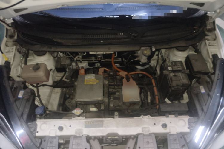 Used CHANGAN Benni E-Star 2022 Qingxin Edition Colorful Model Lithium Iron Phosphate Engine Bay