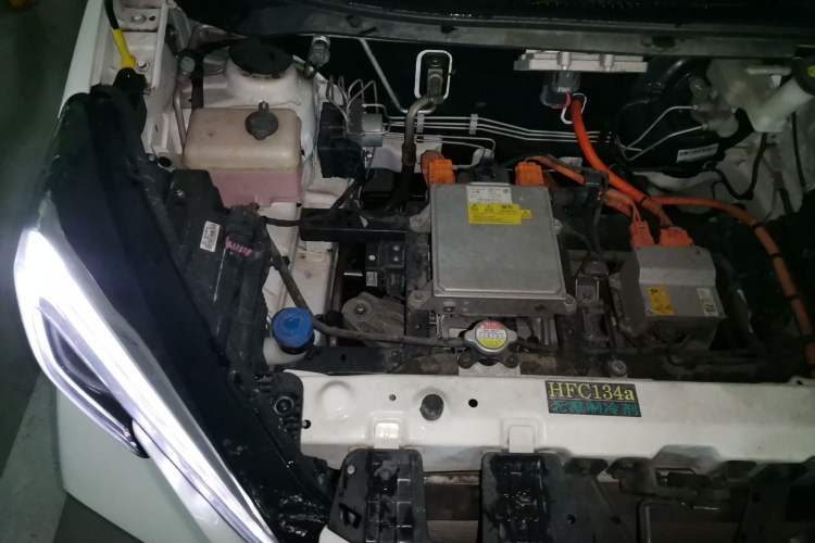 Used CHANGAN Benni E-Star 2022 Qingxin Edition Colorful Model Lithium Iron Phosphate Engine Bay Right