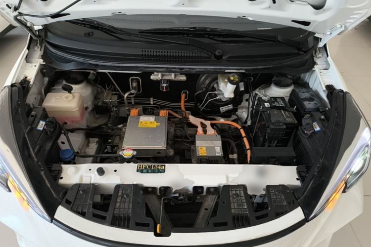 Used CHANGAN Benni E-Star 2022 Qingxin Edition Colorful Model Lithium Iron Phosphate Engine Bay