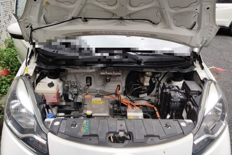 Used CHANGAN Benni E-Star 2022 National Edition Colorful Limited Edition (Fast-Charging Version) Lithium Iron Phosphate Engine Bay