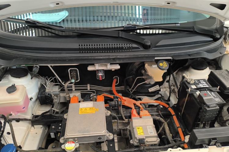 Used CHANGAN Benni E-Star 2022 Qingxin Edition Colorful Model Lithium Iron Phosphate Engine Bay