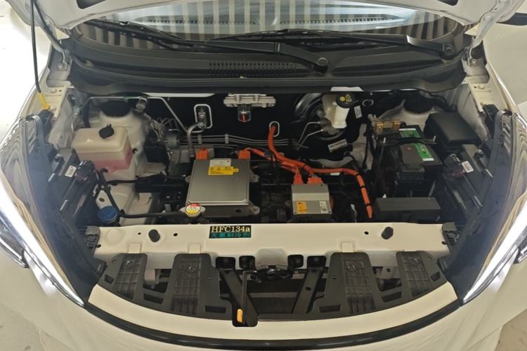 Used CHANGAN Benni E-Star 2022 Charming Edition Colorful Model Lithium Iron Phosphate Engine Bay