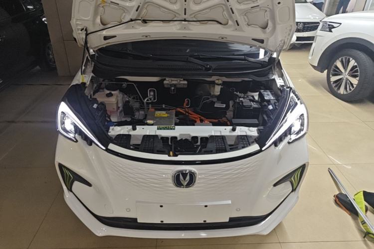 Used CHANGAN Benni E-Star 2022 Qingxin Edition Colorful Model Lithium-NMC Engine Bay