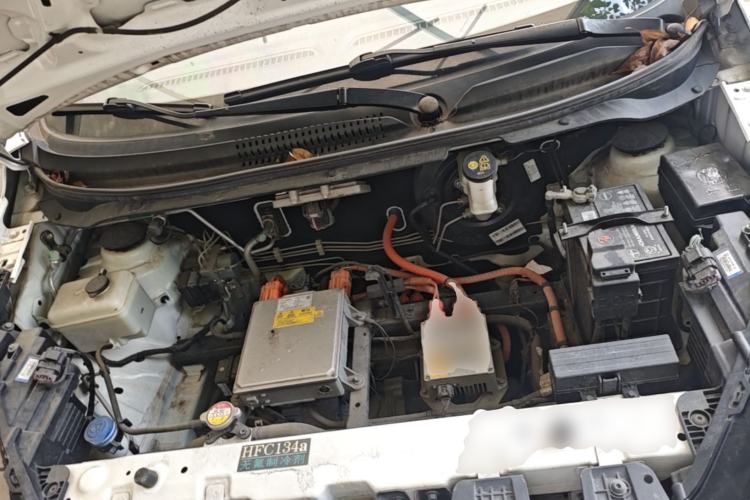 Used CHANGAN Benni E-Star 2022 Qingxin Edition Colorful Model Lithium Iron Phosphate Engine Bay