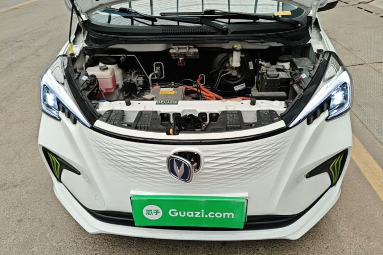 Used CHANGAN Benni E-Star 2022 Qingxin Edition Colorful Model Lithium Iron Phosphate Engine Bay